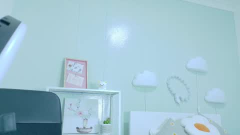 TAYLOR  online show from October 30, 11:33 am