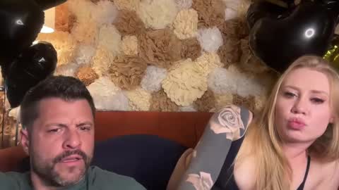 Snapshot of taylorxxxrae chatting on February 15, 3:09 am Taylor Rae online show from February 15, 3:09 am