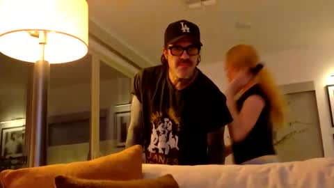 Snapshot of taylorxxxrae chatting on May 13, 3:15 am Taylor Rae online show from May 13, 3:15 am