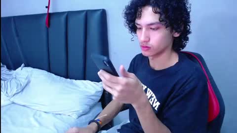 Snapshot of tayronx33 chatting on September 27, 5:29 pm Tayron online show from September 27, 5:29 pm