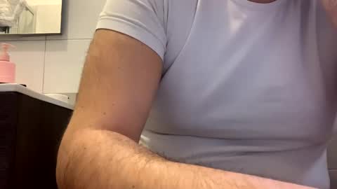 Tbest1986 online show from February 2, 9:08 am