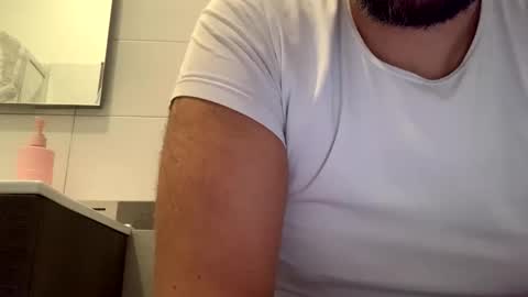 Tbest1986 online show from October 21, 7:20 am