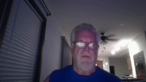 Snapshot of tc5350ranch chatting on July 14, 4:17 am ybnorml online show from July 14, 4:17 am