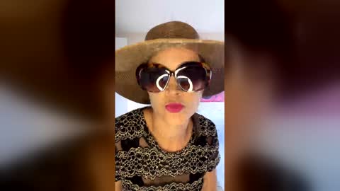 tchutchuca2026 online show from April 13, 4:45 pm