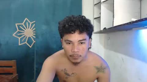 teahyun_yeongsu online show from December 18, 4:40 am