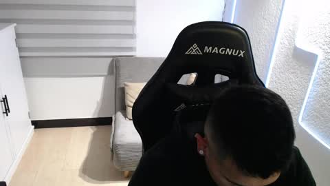 DYNAMITE DUO69 online show from April 8, 12:05 pm