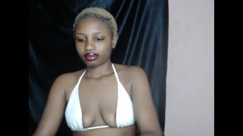 teasexkitty online show from July 15, 11:21 pm