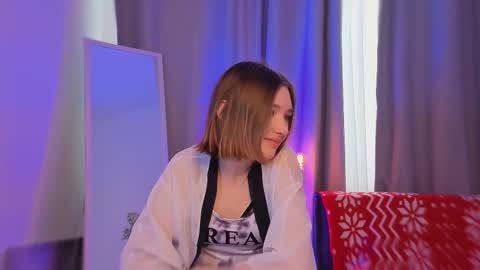 Snapshot of tecna_tonic chatting on February 20, 5:26 am all me precious online show from February 20, 5:26 am