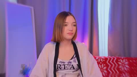 Snapshot of tecna_tonic chatting on February 20, 6:26 am all me precious online show from February 20, 6:26 am