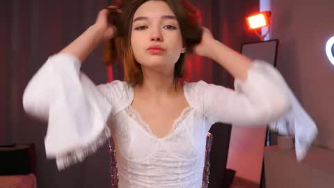 Snapshot of tecna_tonic chatting on March 1, 5:20 am all me precious online show from March 1, 5:20 am