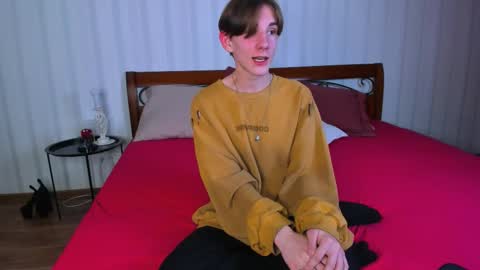 Snapshot of ted_lunn chatting on November 6, 8:32 pm Ted online show from November 6, 8:32 pm