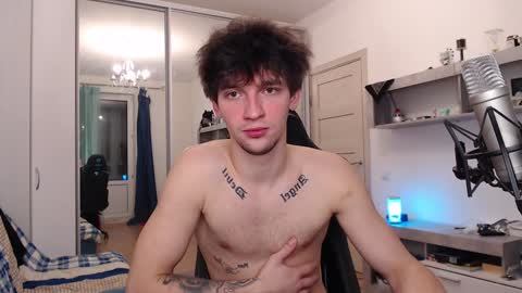 Teddy online show from December 11, 7:25 pm