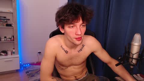 Teddy online show from December 20, 2:19 am