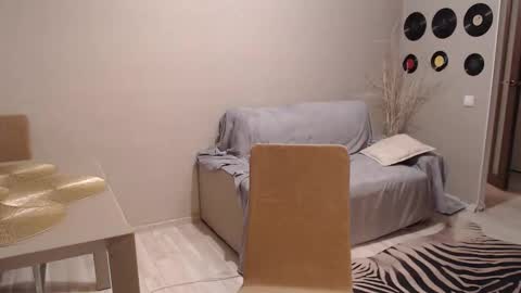 Teddy online show from October 1, 8:04 pm