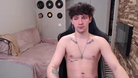 Teddy online show from March 25, 6:19 am