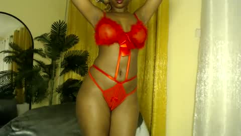 Snapshot of teelouh chatting on July 8, 9:52 pm Kittie online show from July 8, 9:52 pm