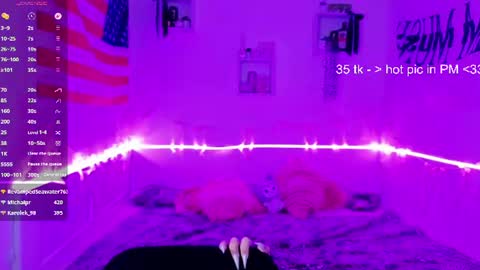 Snapshot of teganbruns chatting on June 14, 5:15 pm teganbruns online show from June 14, 5:15 pm