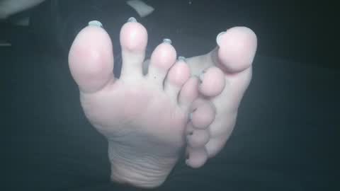 Viv West online show from January 4, 4:33 am