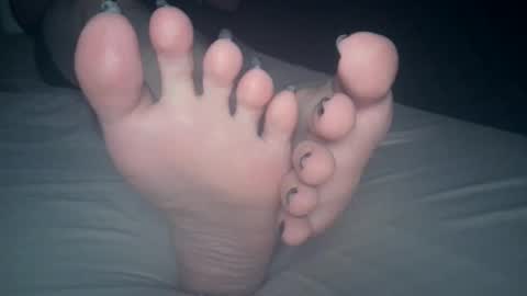 Snapshot of telegram1030 chatting on December 17, 4:29 am Viv West online show from December 17, 4:29 am