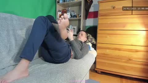 Snapshot of telepaticman chatting on February 24, 2:58 pm Virg Lszl online show from February 24, 2:58 pm