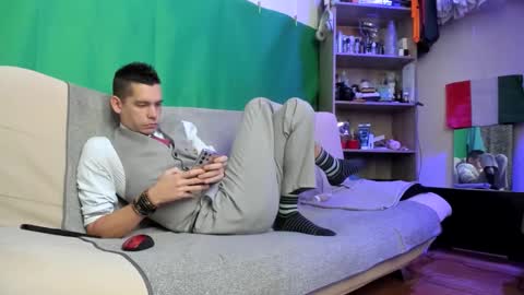 Snapshot of telepaticman chatting on November 30, 12:20 pm Virg Lszl online show from November 30, 12:20 pm