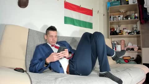 Snapshot of telepaticman chatting on January 19, 11:03 am Virg Lszl online show from January 19, 11:03 am