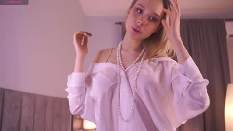 Snapshot of telladreamer_ chatting on January 19, 11:34 am Tella online show from January 19, 11:34 am