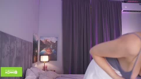 Snapshot of telladreamer_ chatting on October 6, 8:56 am Tella online show from October 6, 8:56 am