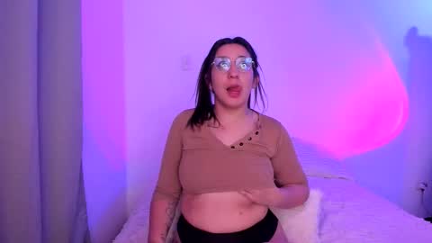 Maddie online show from November 10, 6:40 pm