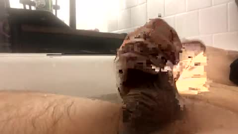 Snapshot of tellmewututhink chatting on February 9, 4:04 am tellmewututhink online show from February 9, 4:04 am