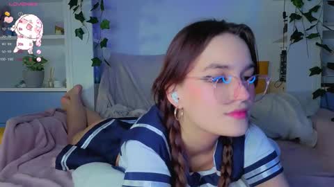 Megan  online show from February 4, 9:20 pm