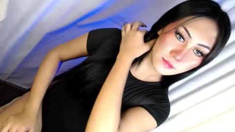 Im Dianna DONT FORGET TO FOLLOW ME   online show from February 2, 3:38 am