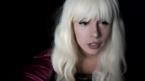 Snapshot of temptedbrat chatting on March 12, 5:35 am temptedbrat online show from March 12, 5:35 am