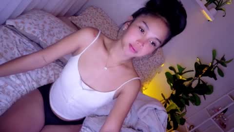 temptessa20 online show from December 13, 10:26 pm