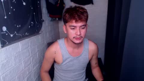 Snapshot of tempting_jon chatting on June 20, 8:39 am tempting_jon online show from June 20, 8:39 am