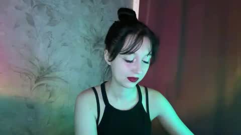 Snapshot of temptingvision chatting on March 2, 11:17 am temptingvision online show from March 2, 11:17 am