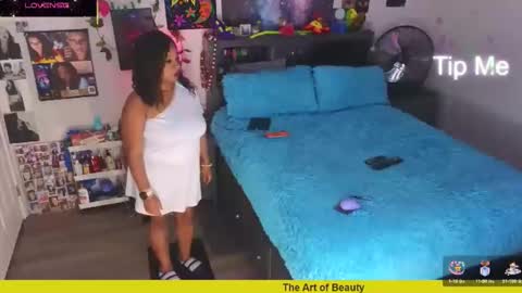 Gaia online show from December 14, 11:42 pm