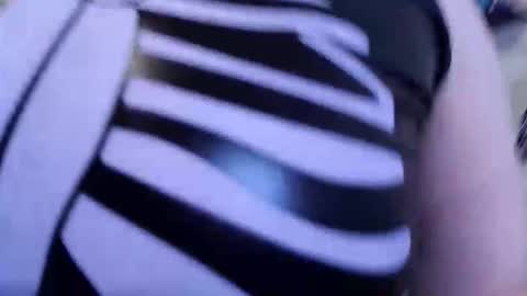 Pixie and Tentacle Overlord online show from November 6, 1:39 am