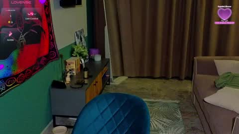 inst r0seamber0 online show from April 5, 4:59 pm