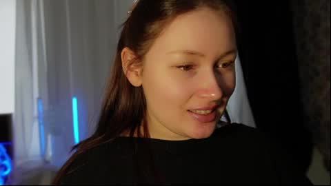 Snapshot of tendre_amelia chatting on June 5, 11:05 am tendre_amelia online show from June 5, 11:05 am