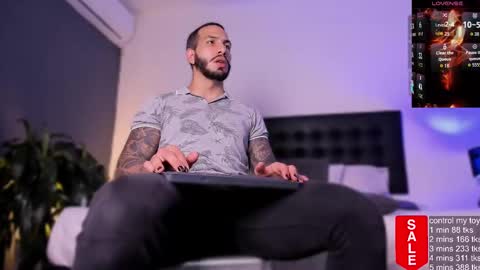 Teo Ferrer online show from October 8, 9:01 pm