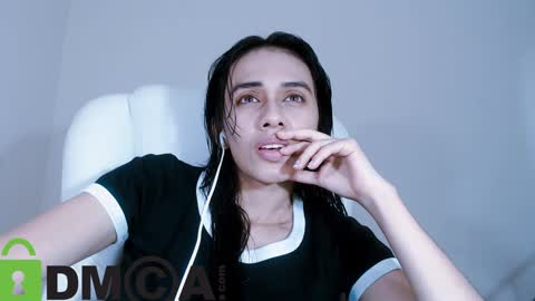 Lisa online show from January 21, 1:11 pm