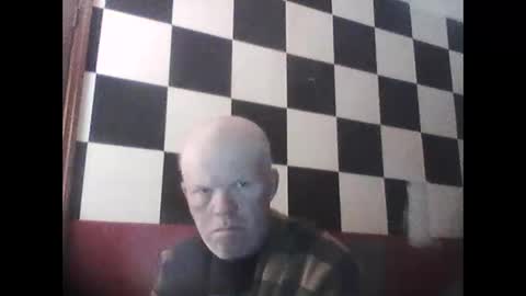 Snapshot of terdy2366 chatting on November 18, 5:28 pm terdy2366 online show from November 18, 5:28 pm