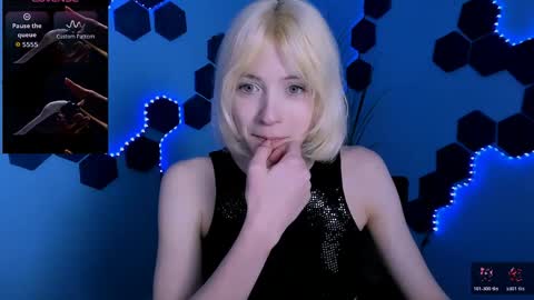 your love online show from April 29, 2:43 pm