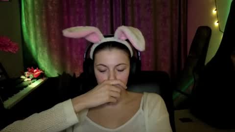 Anny Simpson online show from March 24, 7:30 pm