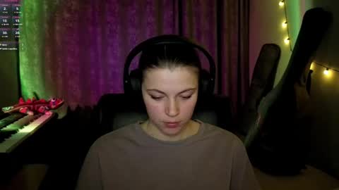 Anny Simpson online show from March 26, 8:58 pm