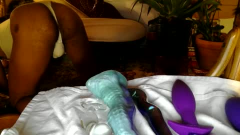 Snapshot of terrancechase chatting on December 21, 7:35 am TerranceChase online show from December 21, 7:35 am