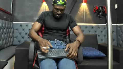 terranze_z online show from February 14, 7:21 pm