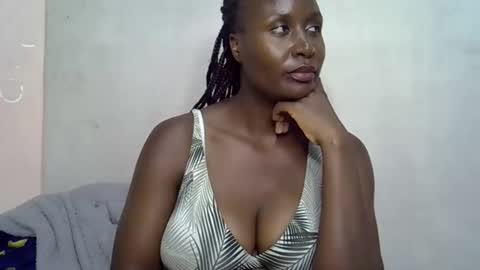 terriam online show from December 5, 6:48 pm