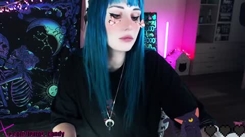 Snapshot of terror_candy chatting on December 21, 1:36 am CRY BABY online show from December 21, 1:36 am